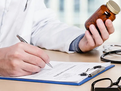 چرا بعضی داروها به نسخه نیاز دارند؟